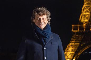 Ascolti tv, Alberto Angela vince la serata: per ‘Stanotte a Parigi’ il 21,2% di share